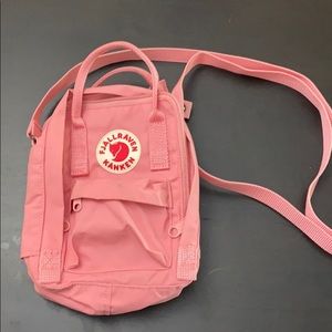 Fjallraven Kanken sling bag